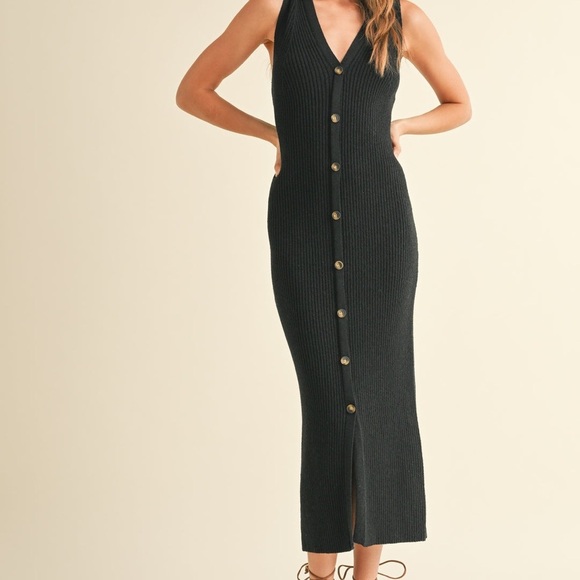 New with tags. Stunning Black Button-Front Maxi Dress by Miou Muse - Picture 1 of 3